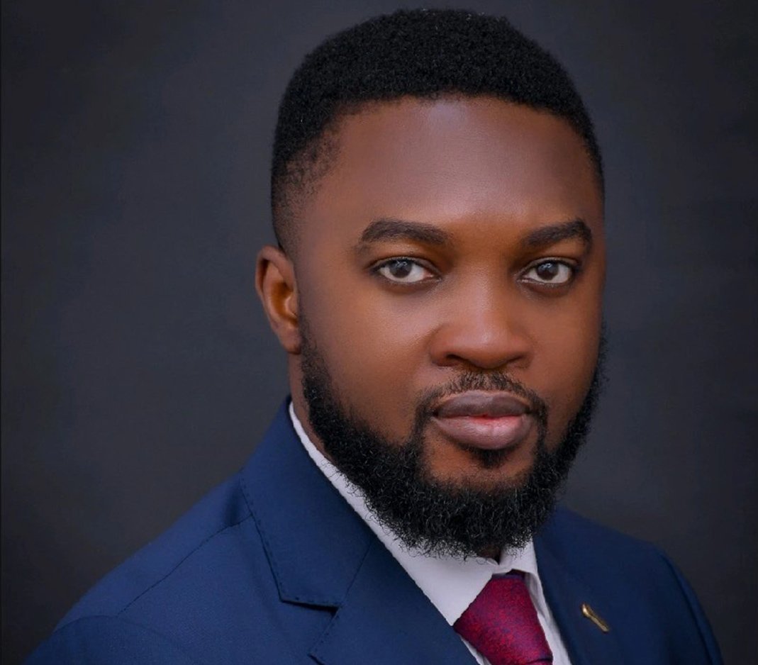 Dr Emmanuel Sogah